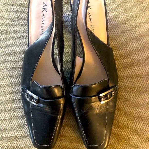Anne Klein shoes  - Picture 1 of 4